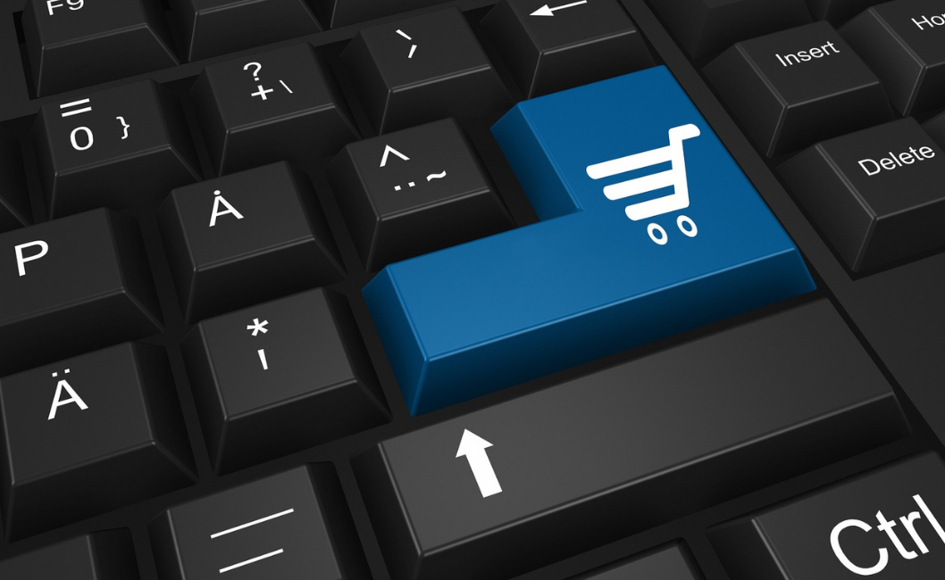 Comparativa de servicios para tiendas en línea: Tiendanube, Shopify y Ventas Click.